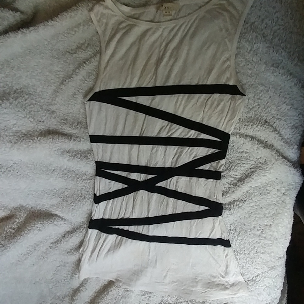 Forever 21 tank